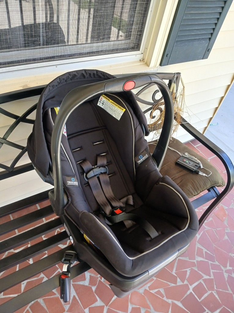 Almost New Baby Car Seat