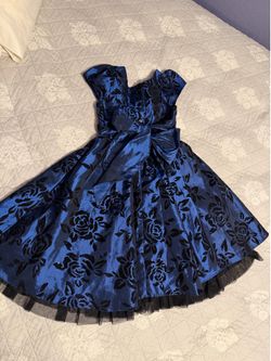 Girls Dresses size 6-6x  excellent condition. $15 each