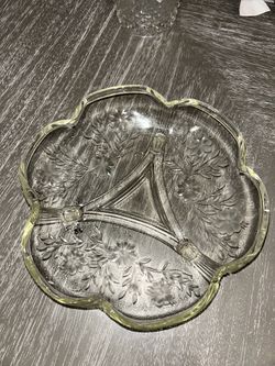 Clear Pressed Glass Round Floral 3-Compartment Divided Relish Dish