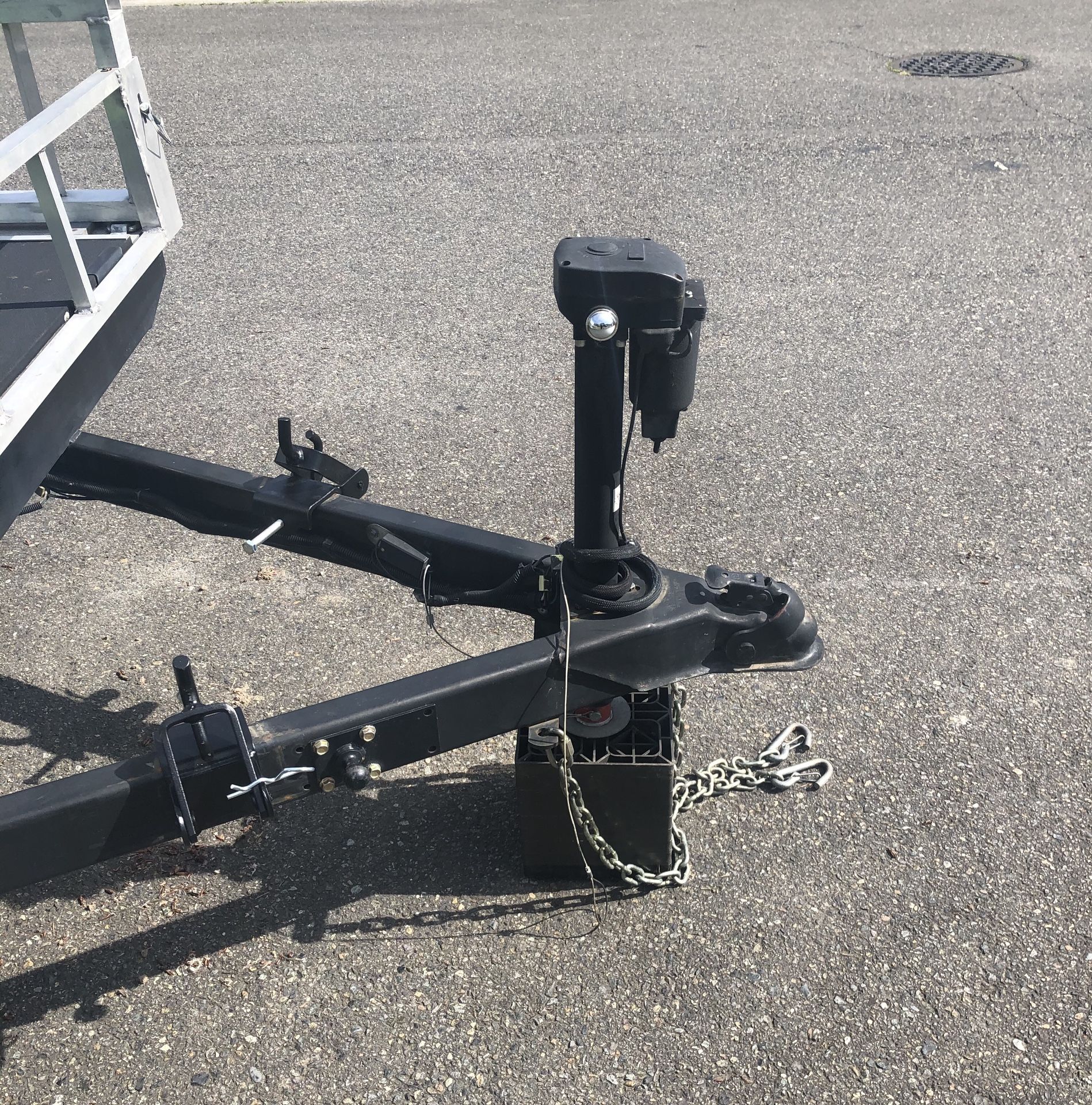 2010 Coleman E4 pop up camper / toy hauler for Sale in Bonney Lake, WA