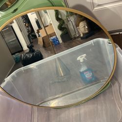 Round Mirror 