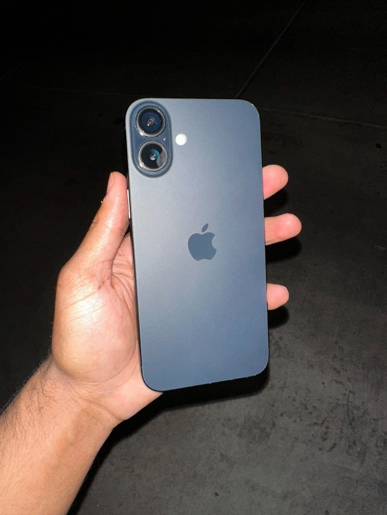 iPhone 16 Plus