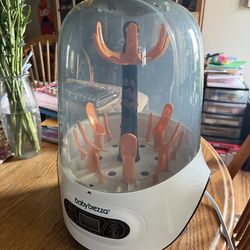 Baby Brezza bottle sterilizer and dryer
