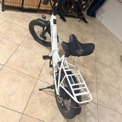 WOMENS E-BIKE Brand New