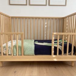 Pottery Barn Kids Nash Crib + Conversion Kit (Natural) – Excellent Condition