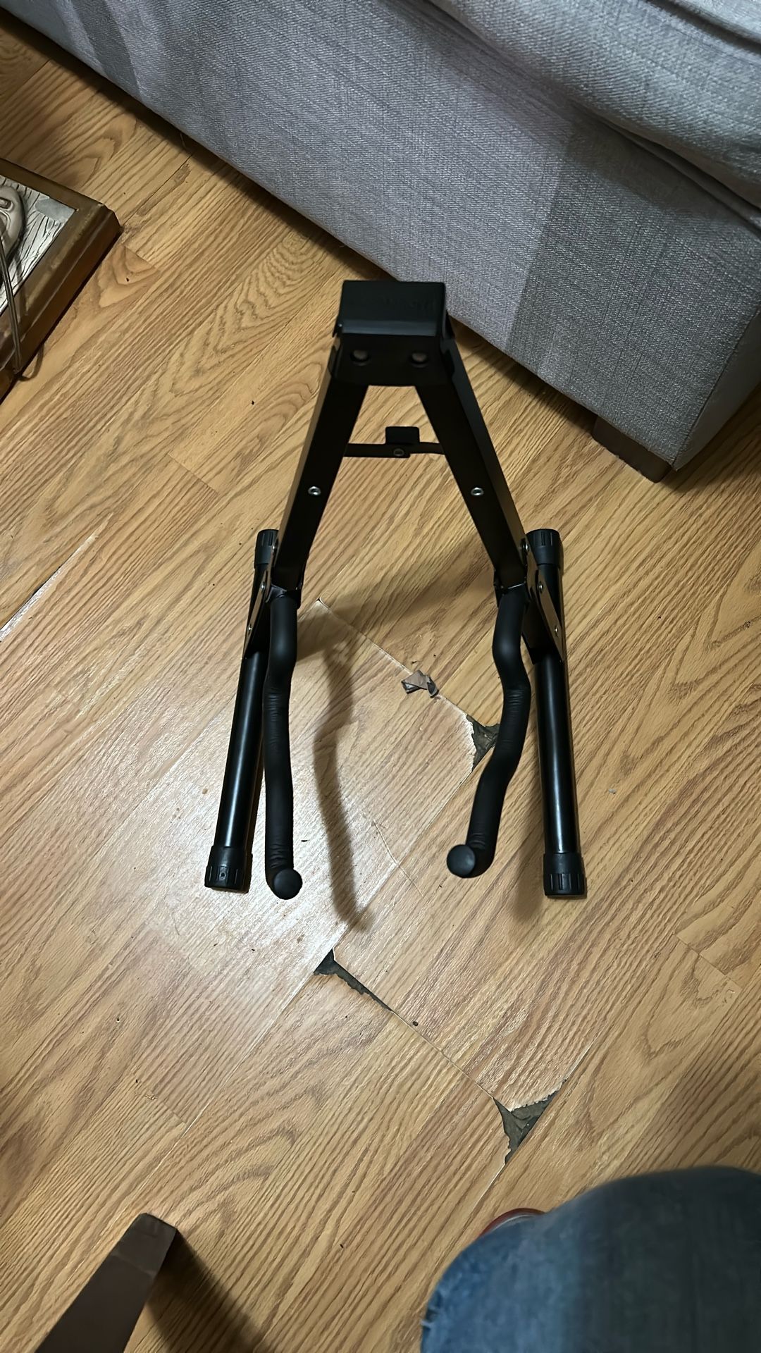 Guitar Stand