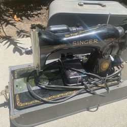 🧵 Vintage Singer 15:91 Sewing Machine $200 OBO