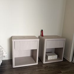 Set of 2 Modern Fluted Nightstands - Light Wood (New)