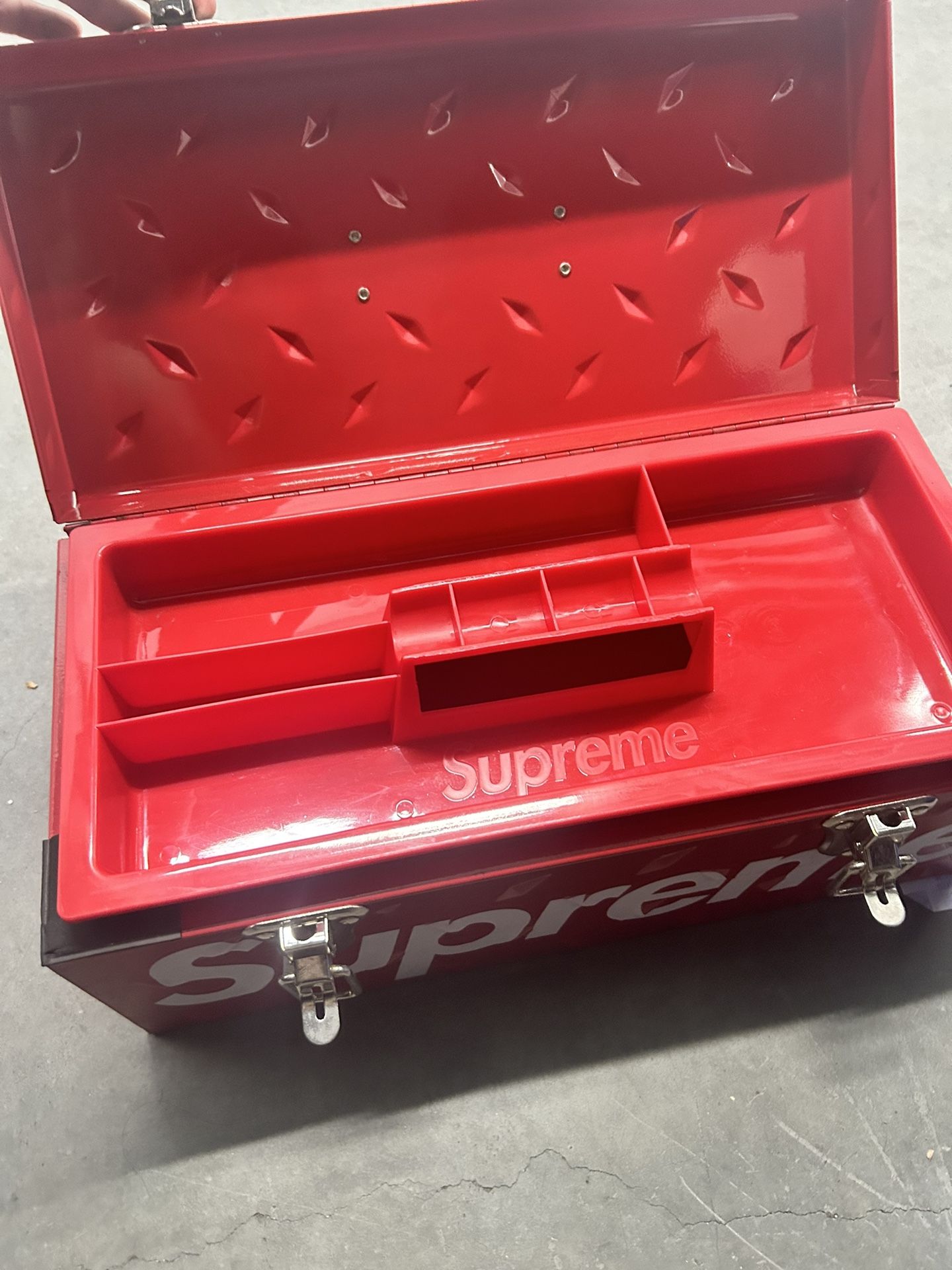 Supreme Diamond Plate Tool Box