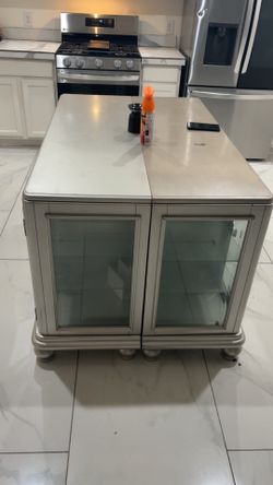 Kitchen island