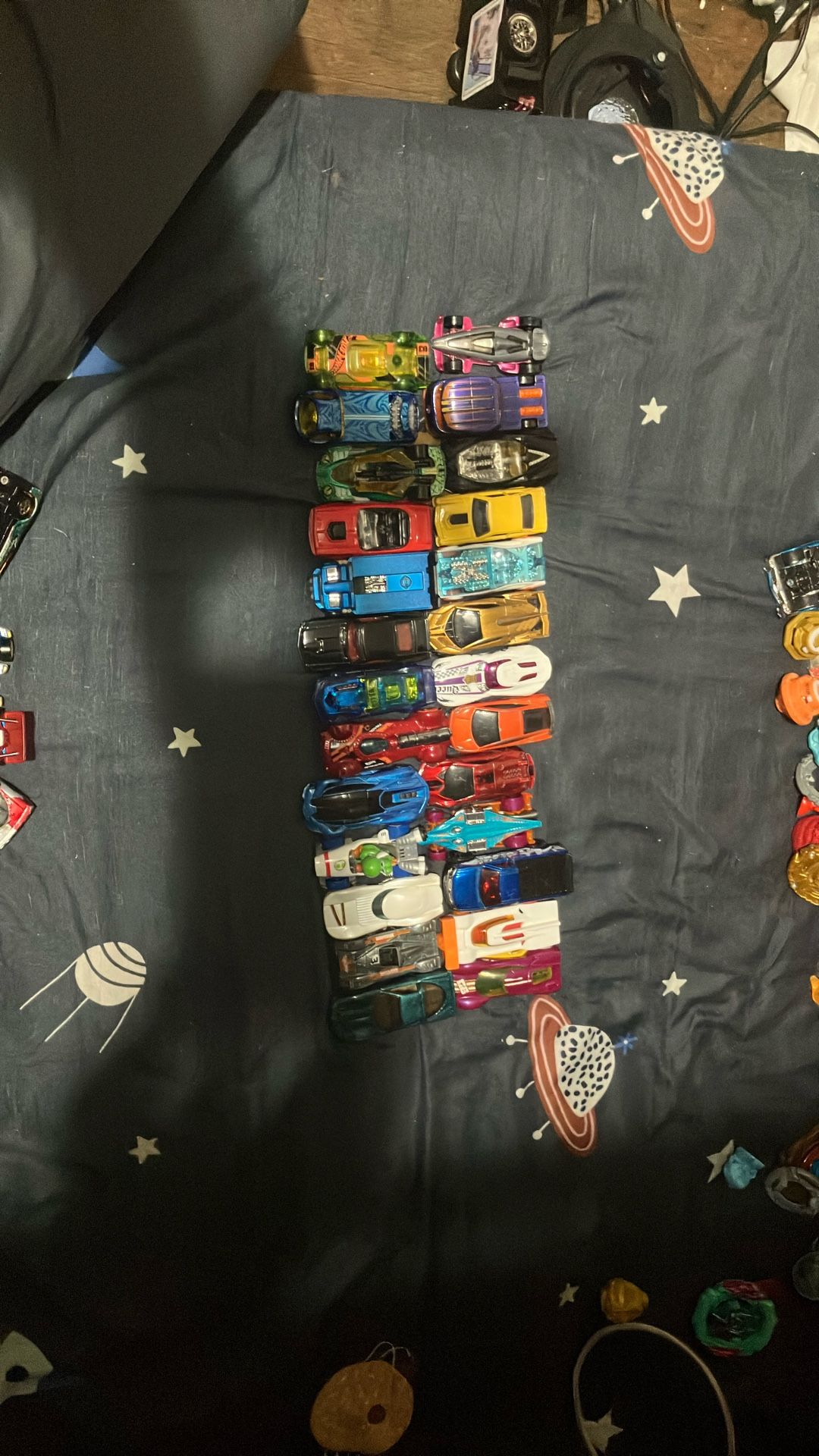 Hot Wheel 26 Count