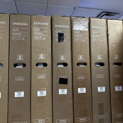 65” Samsung QLED 4K Smart TV – 6 Series (QN65Q60D)