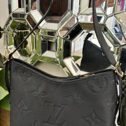 Louis Vuitton Purse