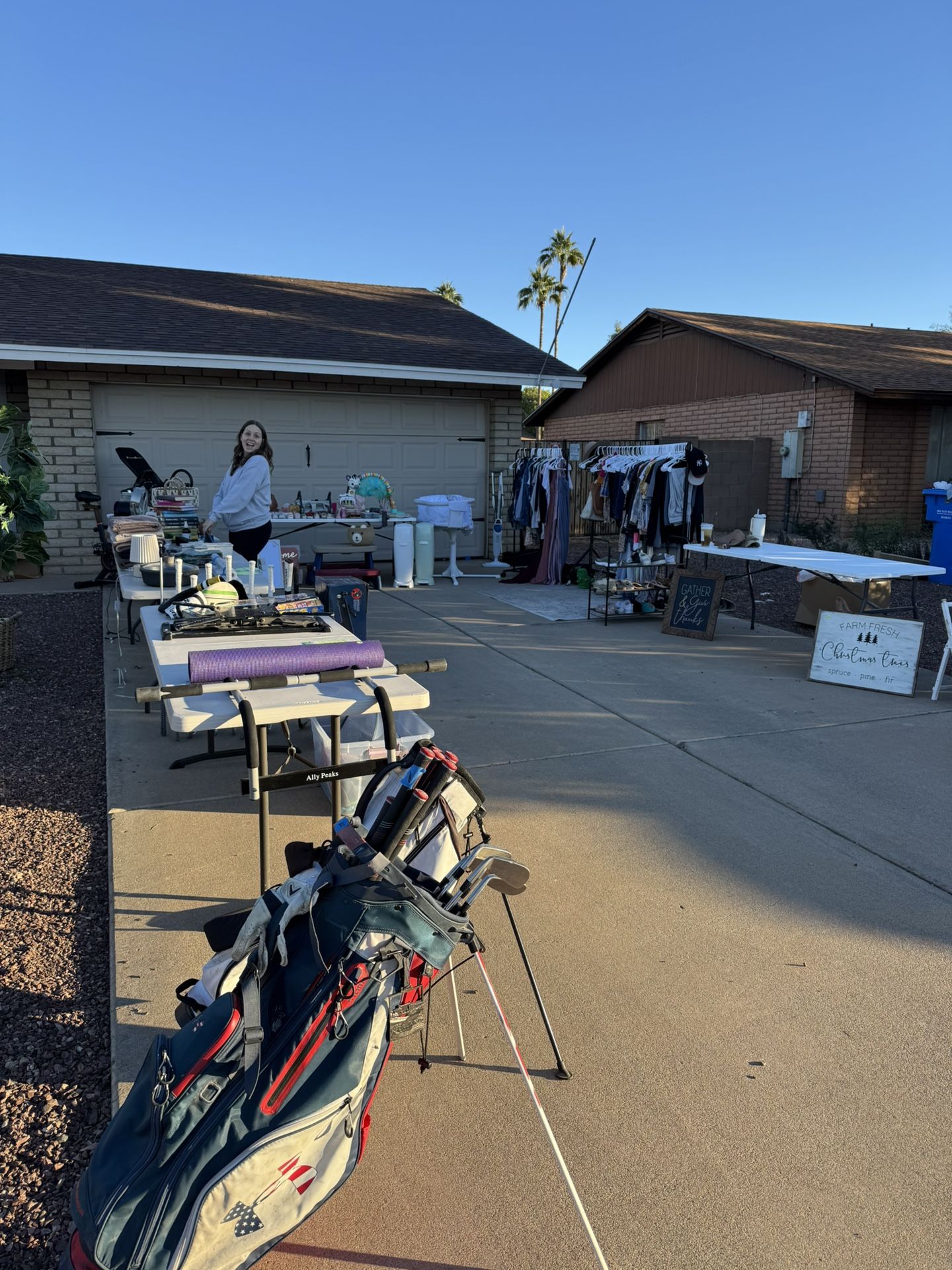 Garage sale | Saturday, November 15