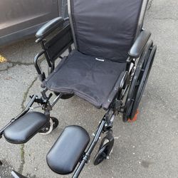 Drive Wheelchair With Removable Arms And 17 Inch Seat