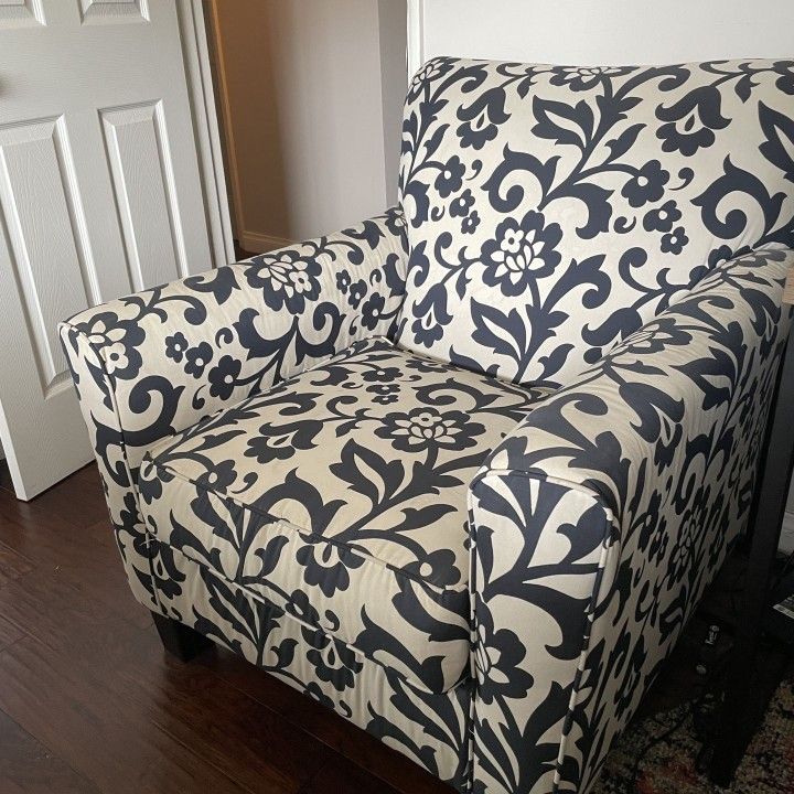 Levon Floral Accent Chair