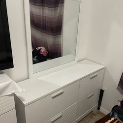Room Dresser Set with Mirror and Nightstand 
