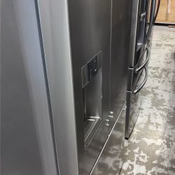 Frigidaire French Door Refrigerator 