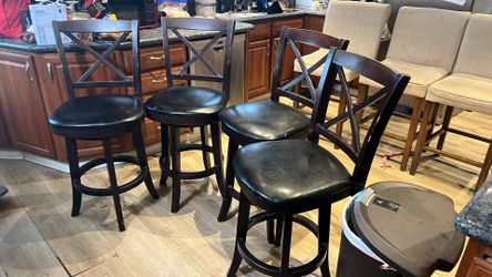 Swivel Counter Height Stools