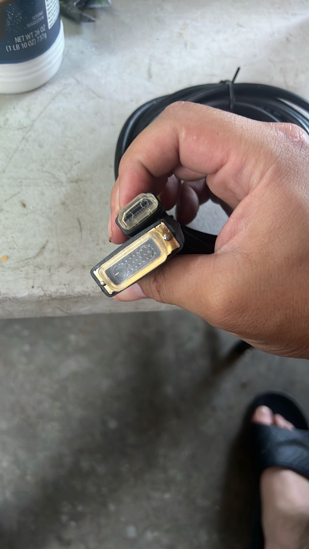 amazon basics hdmi to dvi adapter cable