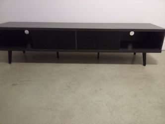 Entertainment table wall unit