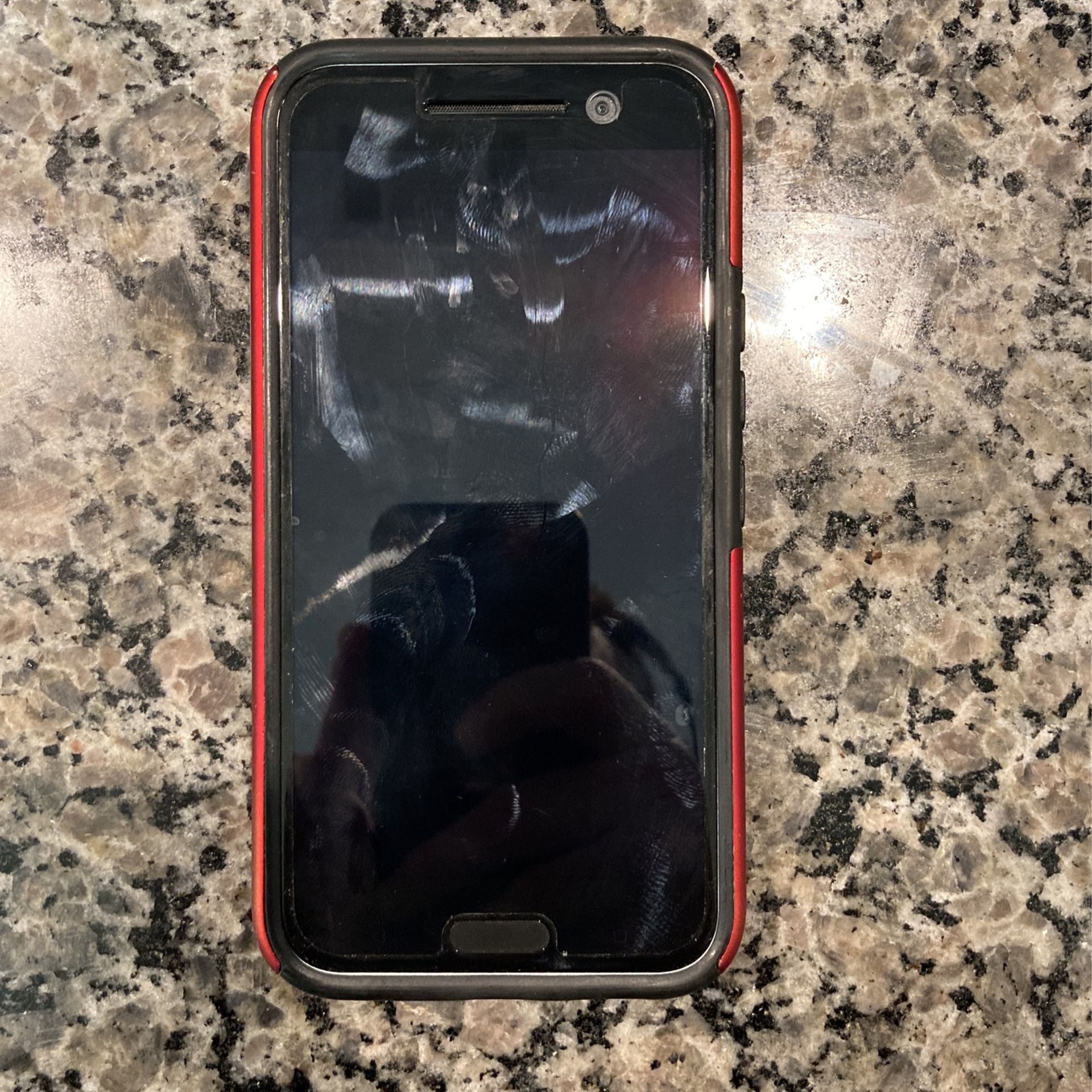 Htc 10 W/Screen Protector And Case