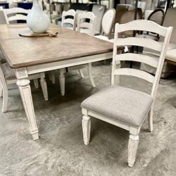 Realyn Chipped White Rectangular Dining Room Set / Fast Delivery 