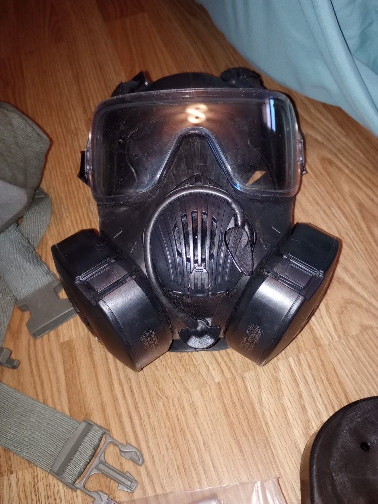 M50 Military Issued Gas Mask for Sale in Oceanside, CA OfferUp