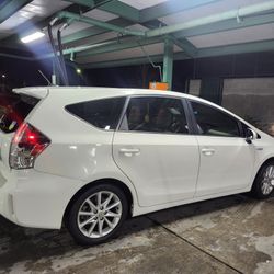 2014 Toyota Prius V