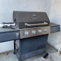 Grill For Sale ! 