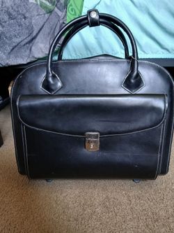 McKleinUSA
McKleinUSA Granville Leather 15-Inch Wheeled Laptop Briefcase