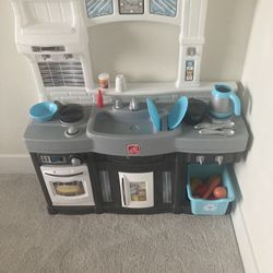 Kids Kitchen - Step2