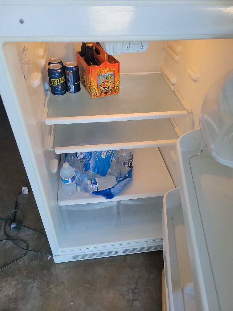 Refrigerator