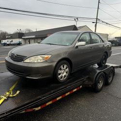 2004 Toyota Camry 