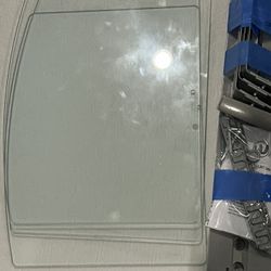 3-Tier Floating Glass Shelf Mount