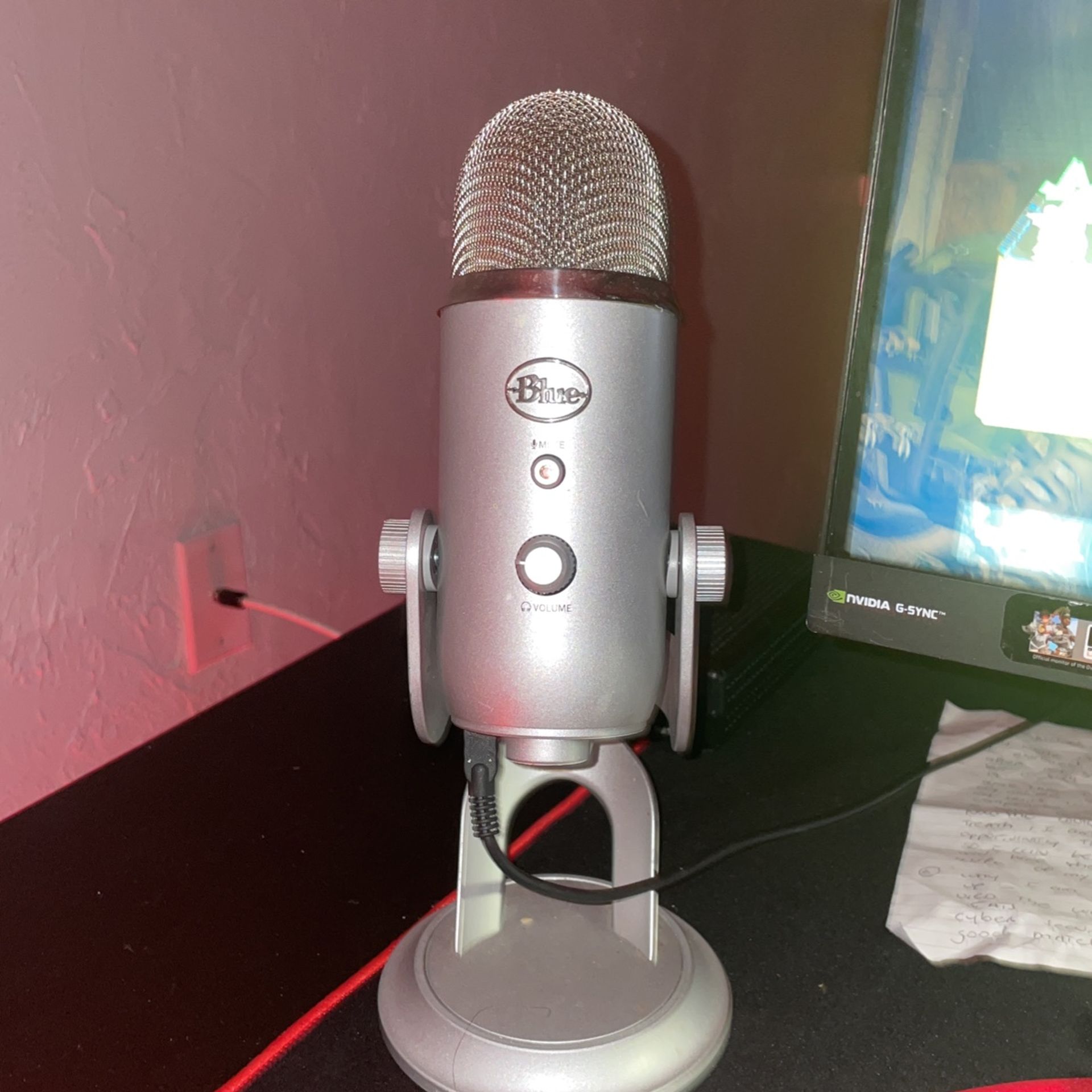 Yeti Microphone 