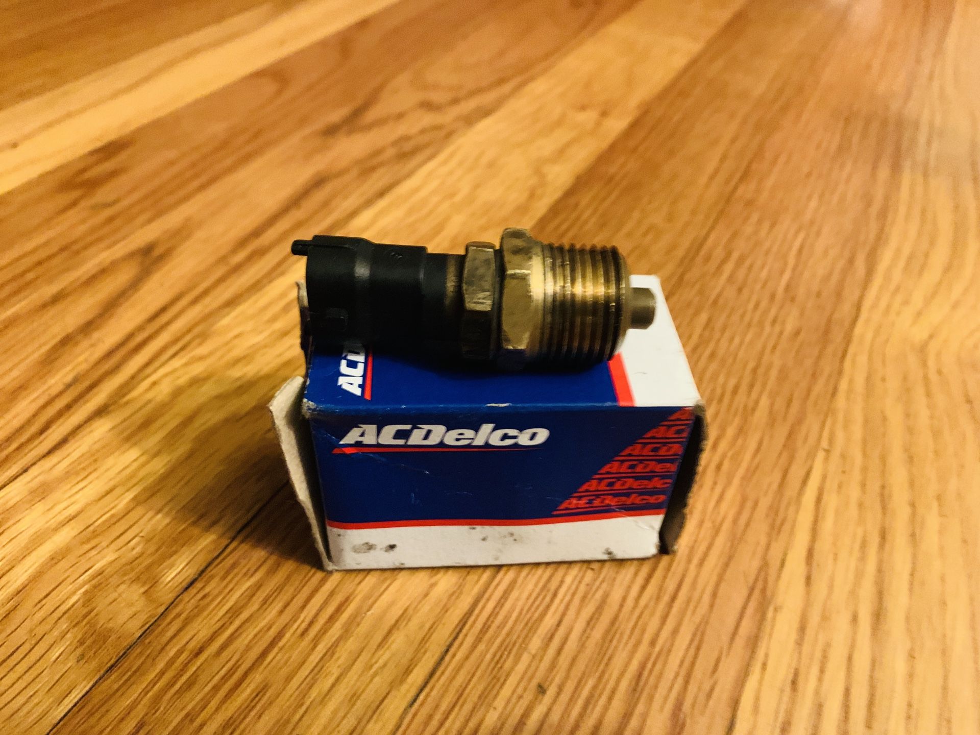 ACDelco 213-928 GM Original Temperature Sensor