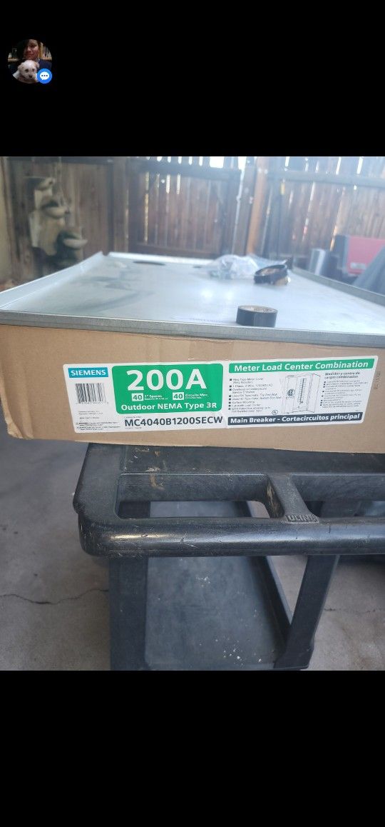 Siemans 200 Amp Panel Bottom Or Top Feed Solar Rated