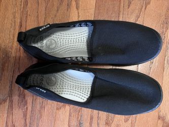 Crocs Busy Day Canvas Shoes size 10 Black