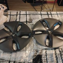 Set Blk Hub Caps  Set. 4. 