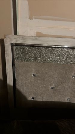 Silver/Gray Glitter Bed frame