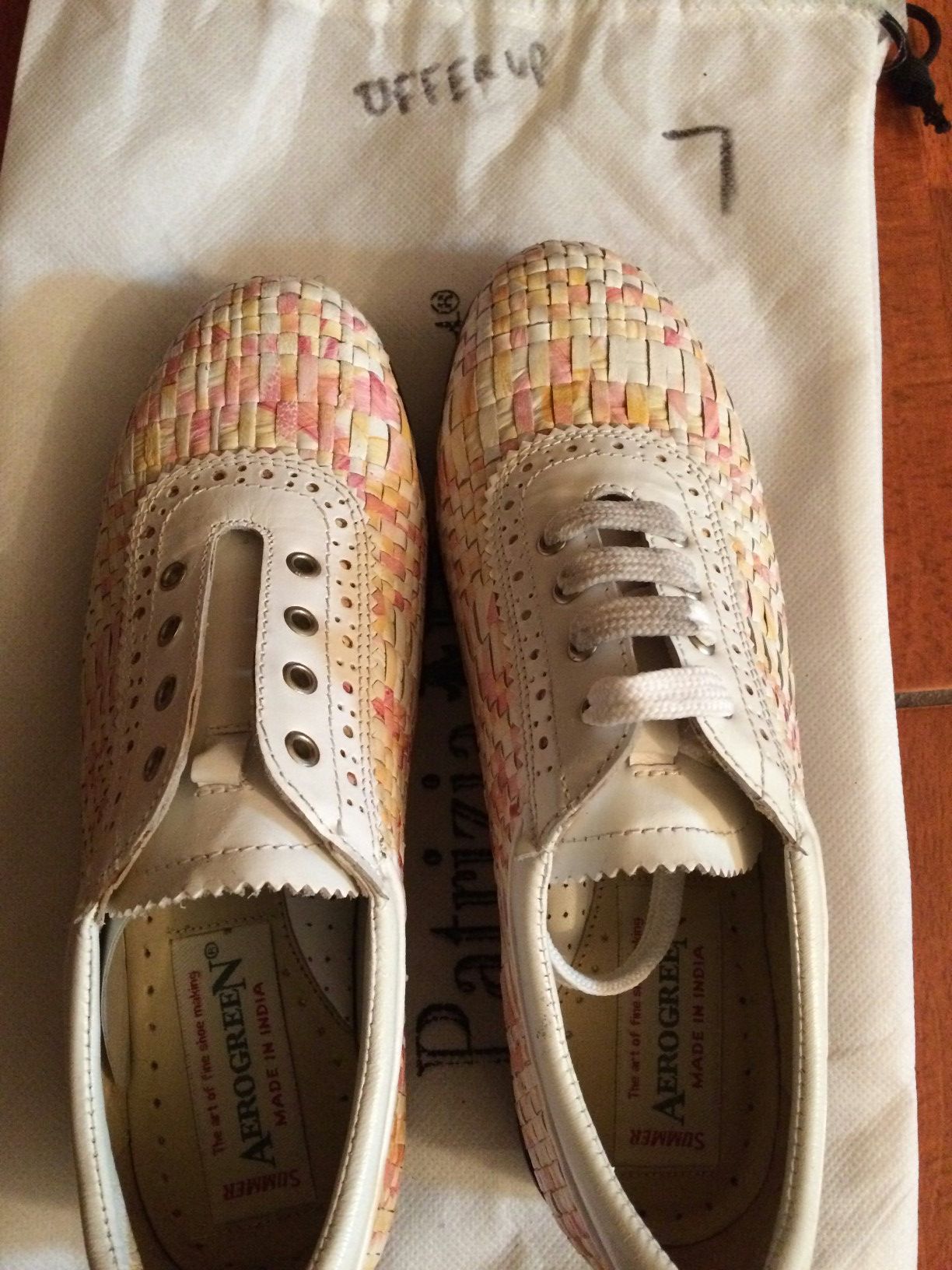 Size 7 WOMEN GOLF SHOES