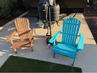 Folding patio chairs $40