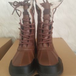 Ugg Womens Butte  5.6.7.8