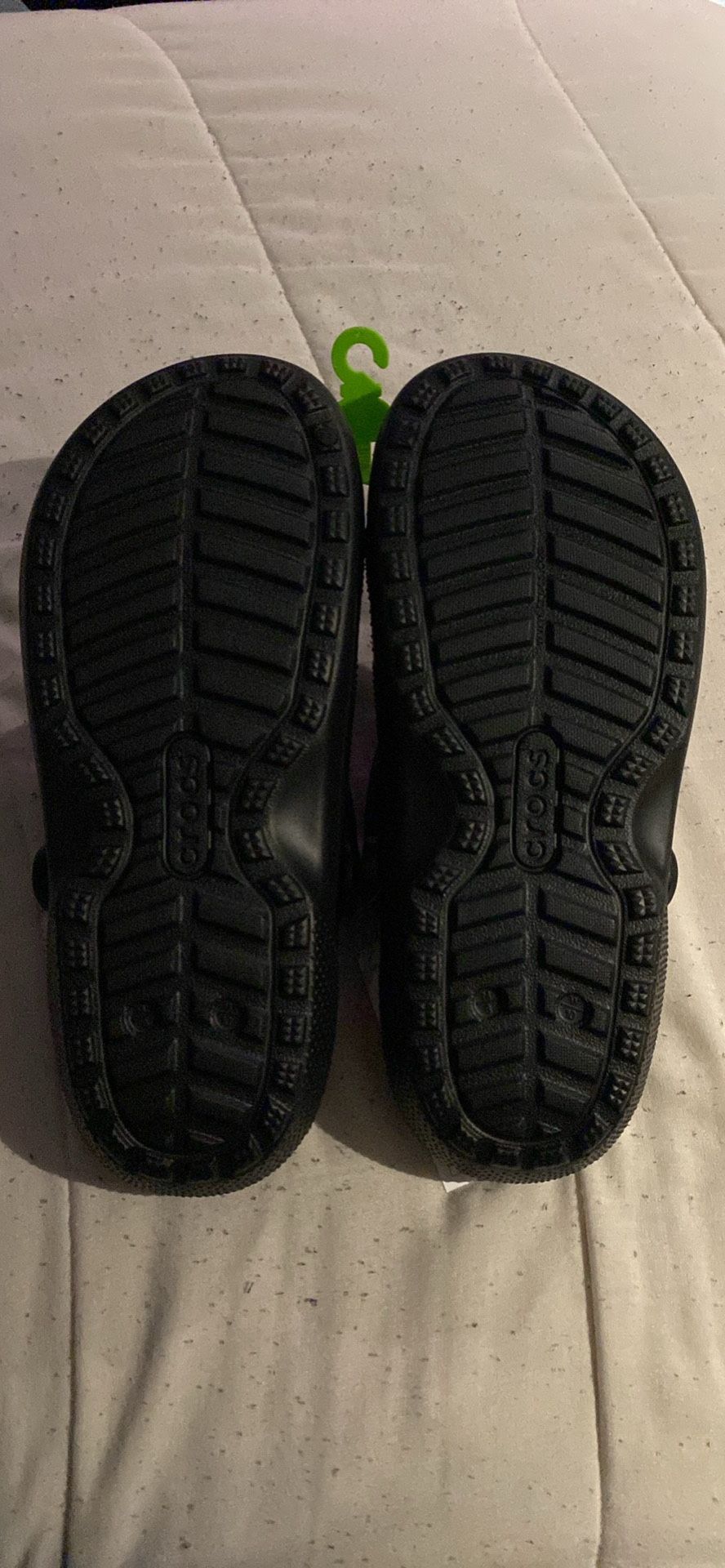 Black Fluffy Crocs