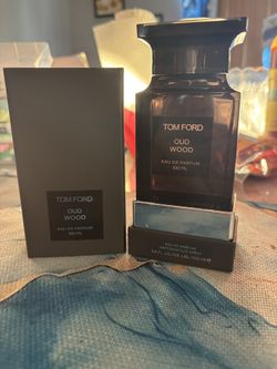 Tom Ford Oud Wood Eau De Parfum (Pick Up or Drop Off)