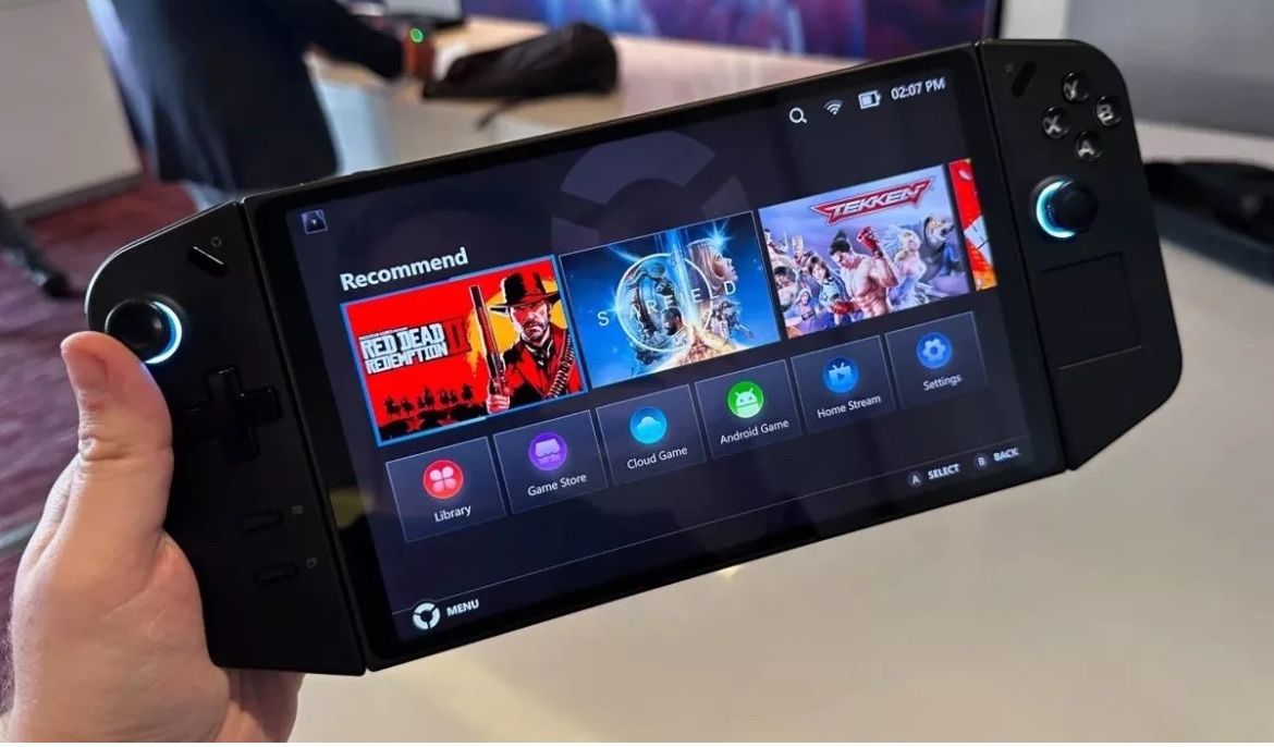 Lenovo Legion Go 8.8”  Gaming Handheld PC