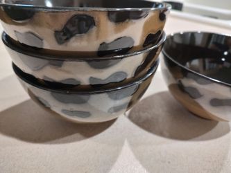 LEOPARD PRINT DISHWARE *BRAND NEW CONDITION*