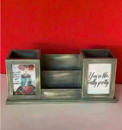 Mail/desk organizer