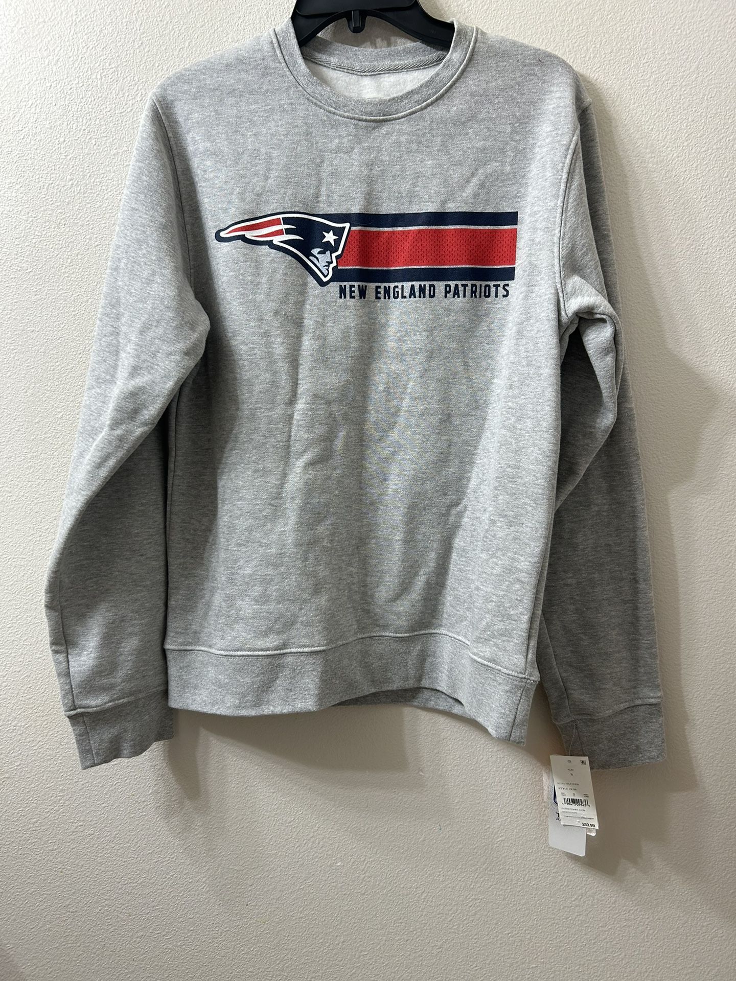 Men’s NFL sweater, patriots, size small, originally $39.99, new